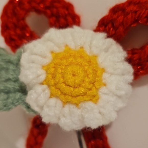 Hand Crafted Hand Knit Crochet Red Bow Barrete Hair Clip white and yellow flower - Picture 11 of 17